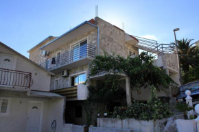 Apartments with a parking space Brela, Makarska - 789